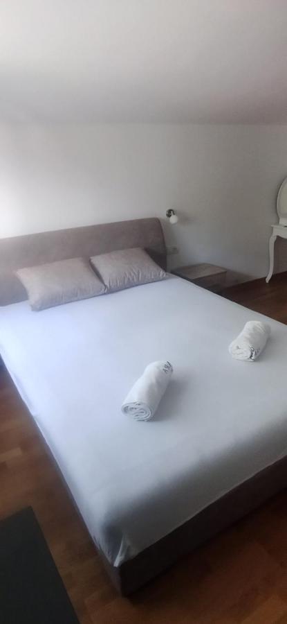 Guesthouse Nikoleta 2 Котор Екстериор снимка