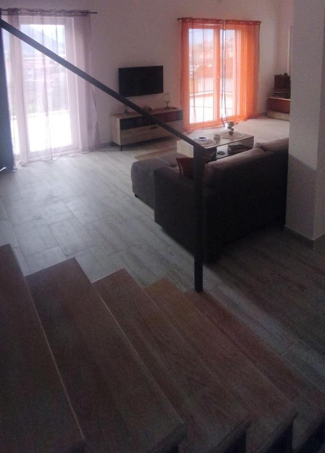 Guesthouse Nikoleta 2 Котор Екстериор снимка