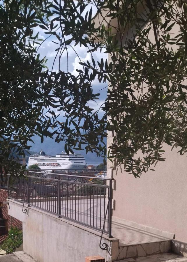 Guesthouse Nikoleta 2 Котор Екстериор снимка